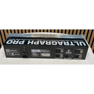 Behringer FBQ3102 Ultragraph PRO